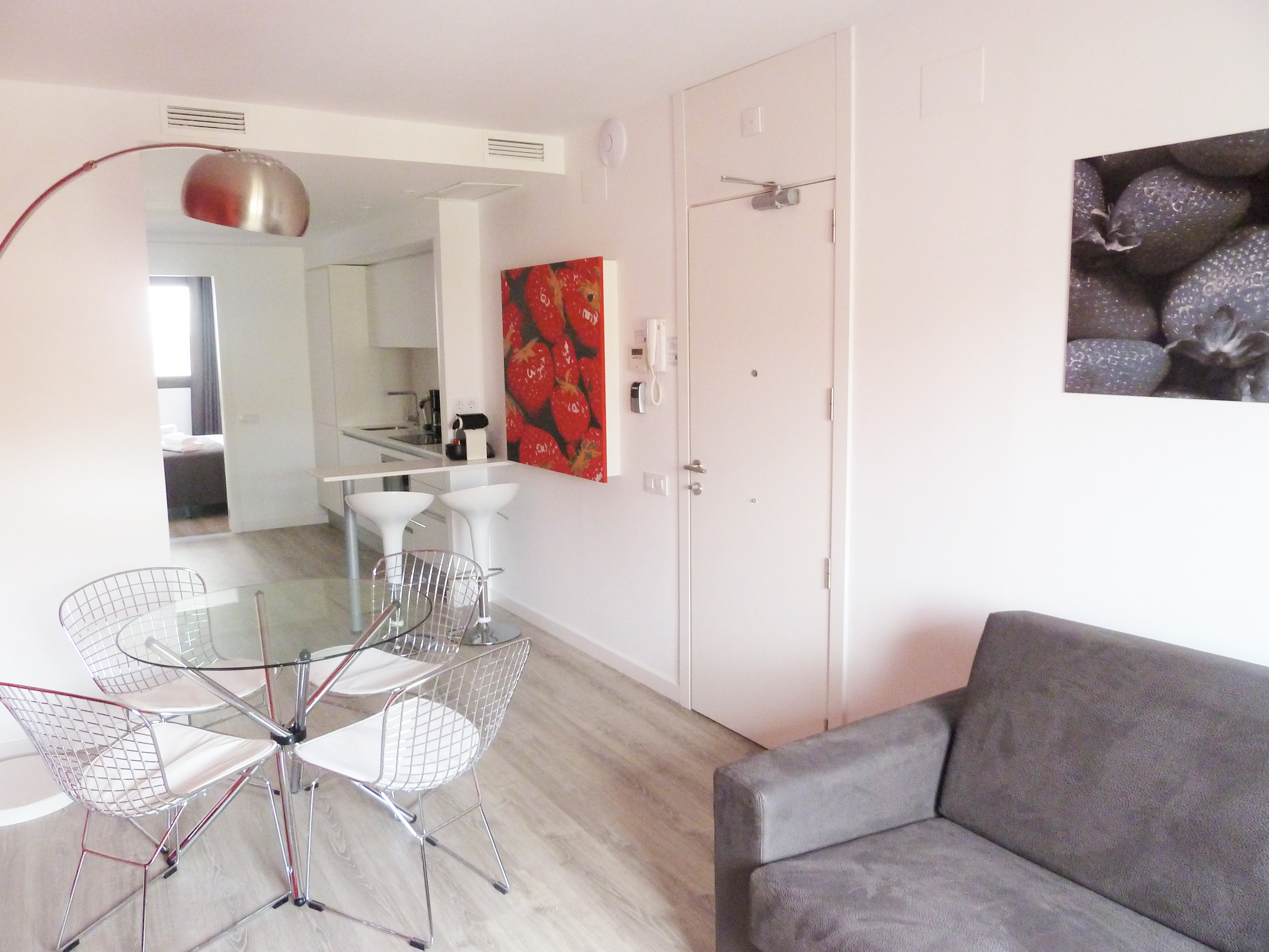 Strawberry interiorismo pepenietostudio